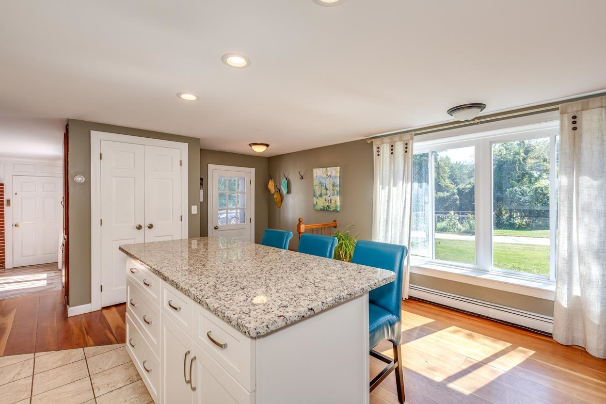 59 Knox Road Bow, NH 03304 - Photo 6 of 40 Gallery Image 6
