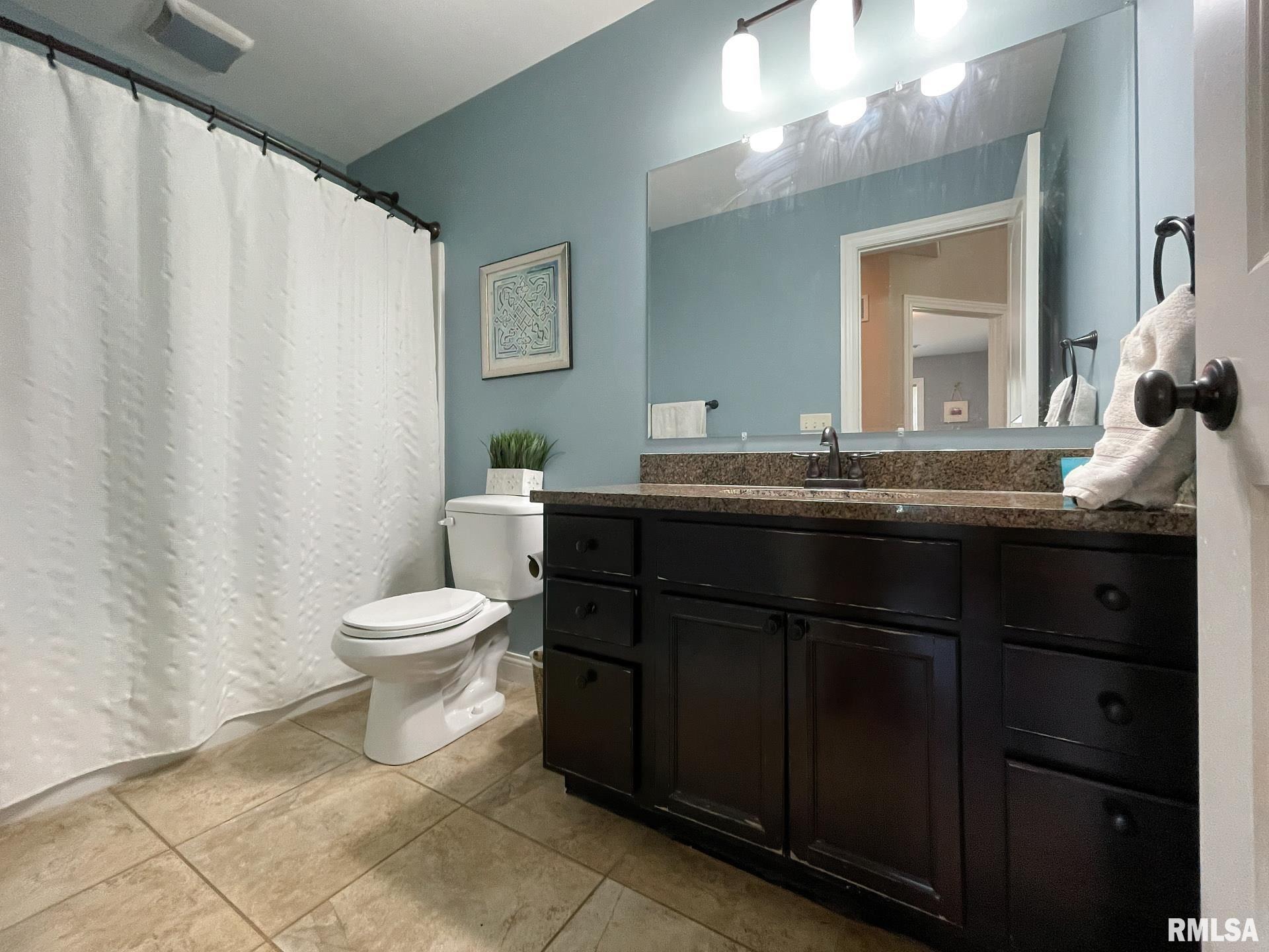 1570 Fox Ridge Road Eldridge, IA 52748 - Photo 16 of 37 Gallery Image 16