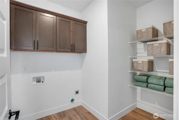 $879,950 | 20413 Mystic Place East, Bonney Lake, WA 98391