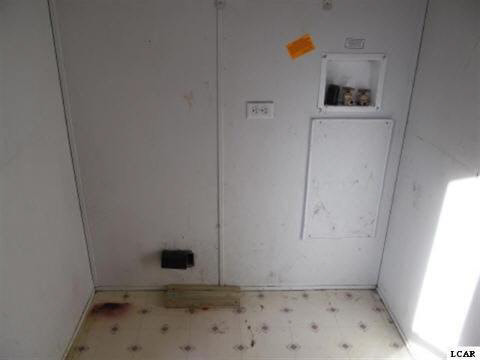 11074 Sutfin Road Jerome, MI 49249 - Photo 7 of 9 20185655-6.JPG