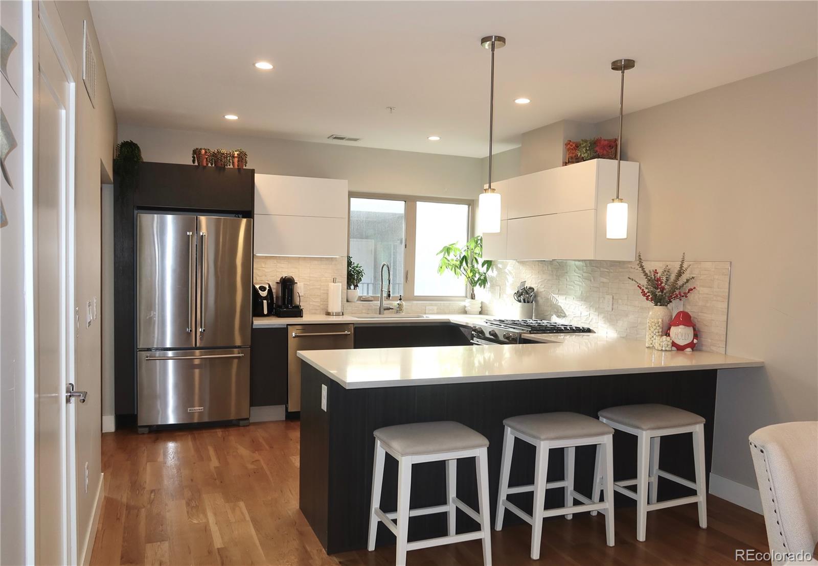 1920 Grove Street, Unit 6 Denver, CO 80204 - Photo 3 of 15