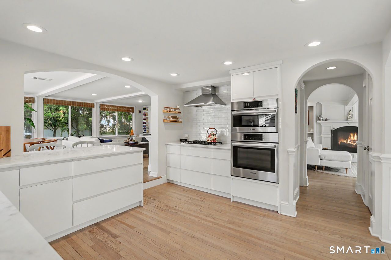 32 Nearwater Road Norwalk, CT 06853 - Photo 7 of 35