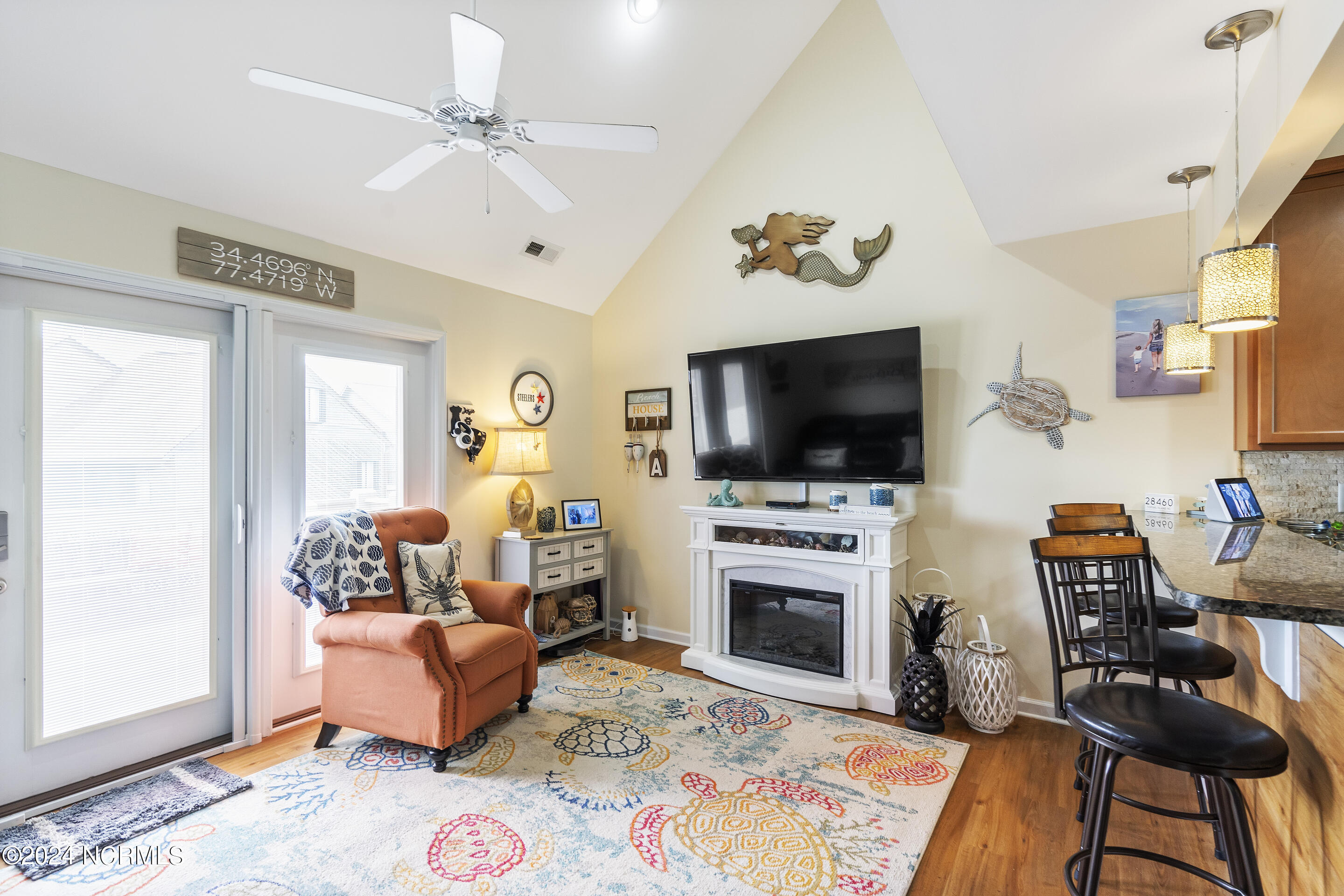 892 New River Inlet Road, Unit 9 North Topsail Beach, NC 28460 - Photo 18 of 74 Living Room