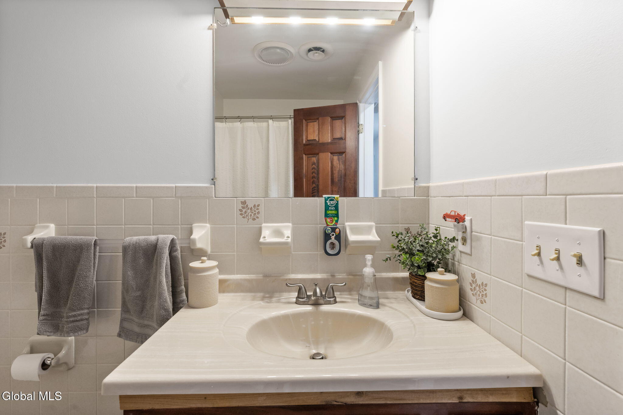 19 Crown Point Ballston, NY 12019 - Photo 36 of 58 12-web-or-mls-19-crown-point