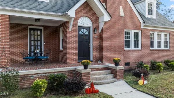 $334,000 | 222 East Nash Street, Spring Hope, NC 27882