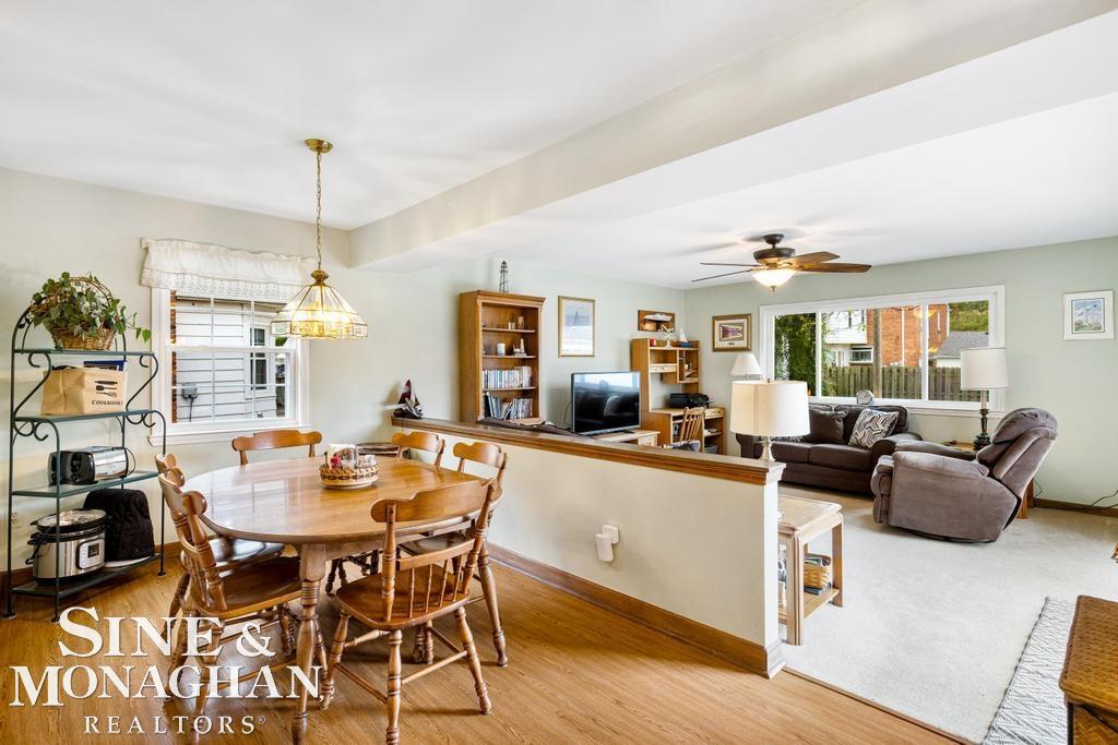 1694 Newcastle Road Grosse Pointe Woods, MI 48236 - Photo 11 of 41