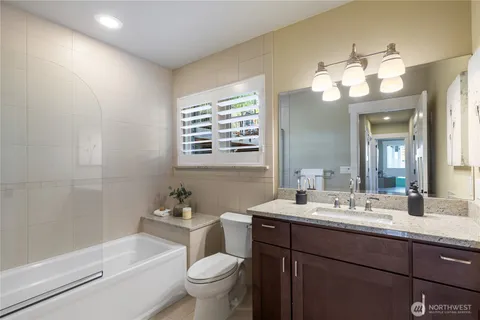 $2,375,000 | 1124 Lake Washington Boulevard South, Seattle, WA 98144