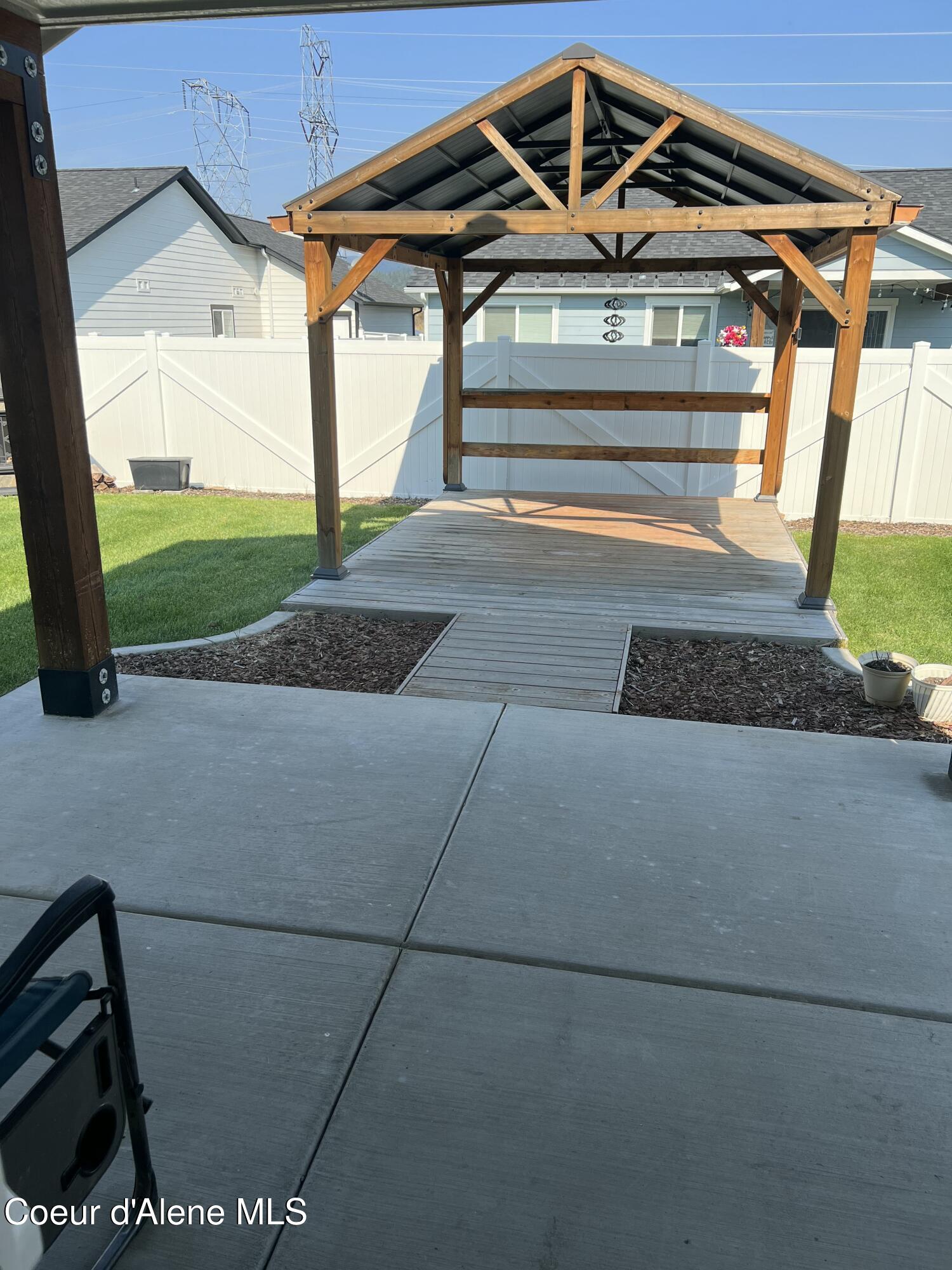 8283 West Splitrail Avenue Rathdrum, ID 83858 - Photo 6 of 6 back yard