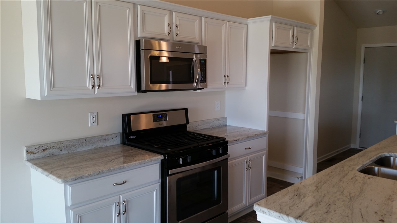 3620 Eagles Ridge Drive Beloit, WI 53511 - Photo 11 of 17 Gallery Image 11
