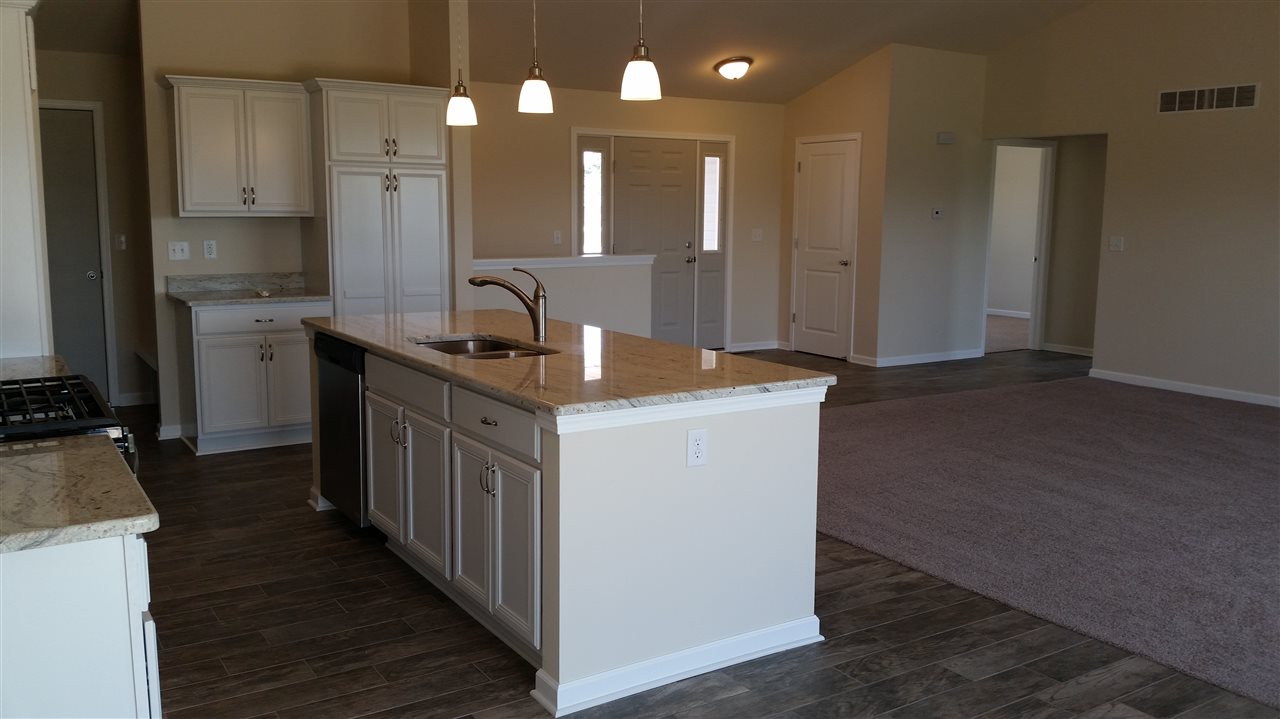 3620 Eagles Ridge Drive Beloit, WI 53511 - Photo 8 of 17 Gallery Image 8
