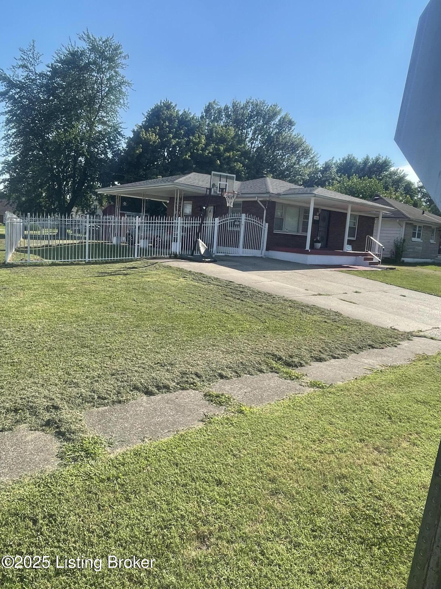 1700 Chester Road Louisville, KY 40216 - Photo 3 of 15 Front