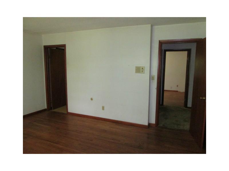 1725 North Raceway Road Indianapolis, IN 46234 - Photo 9 of 15 Gallery Image 9