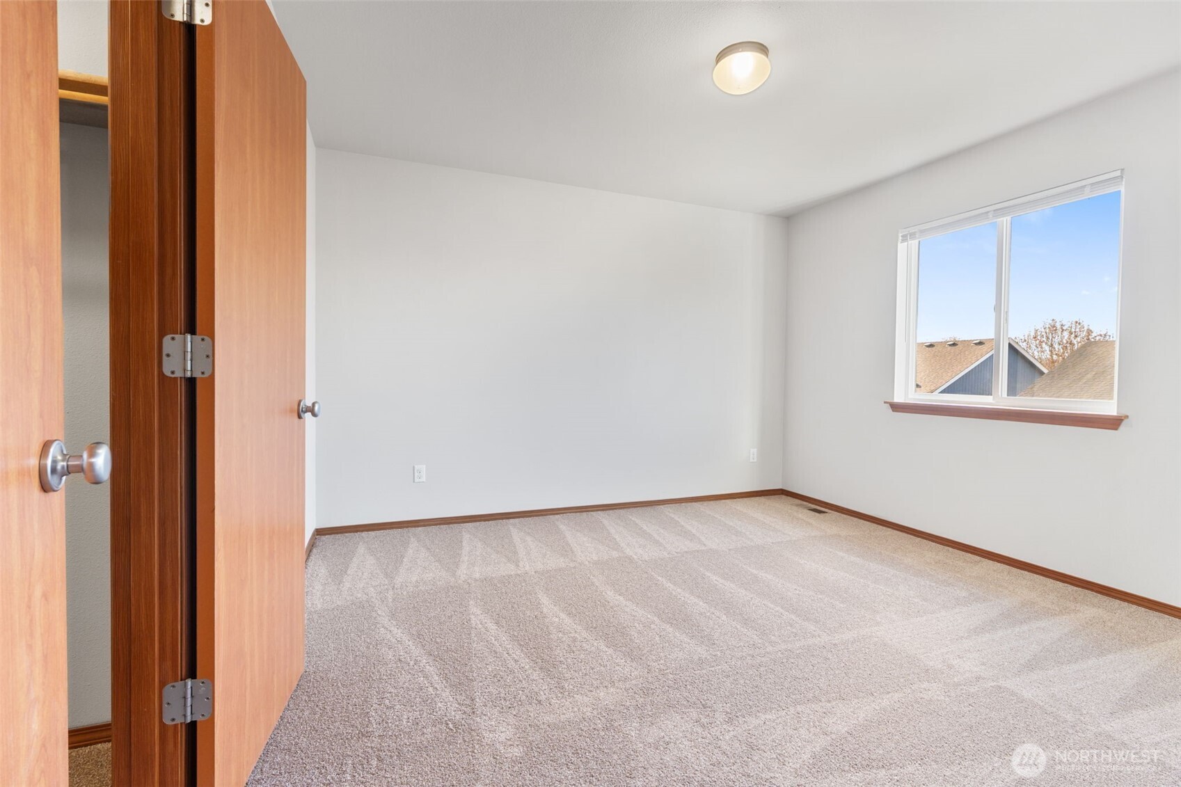 116 Goldmyer Drive Chehalis, WA 98532 - Photo 30 of 38 an empty room with windows and closet