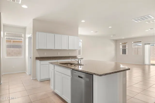 $439,990 | 5724 East Rosina Dell Place, San Tan Valley, AZ 85140