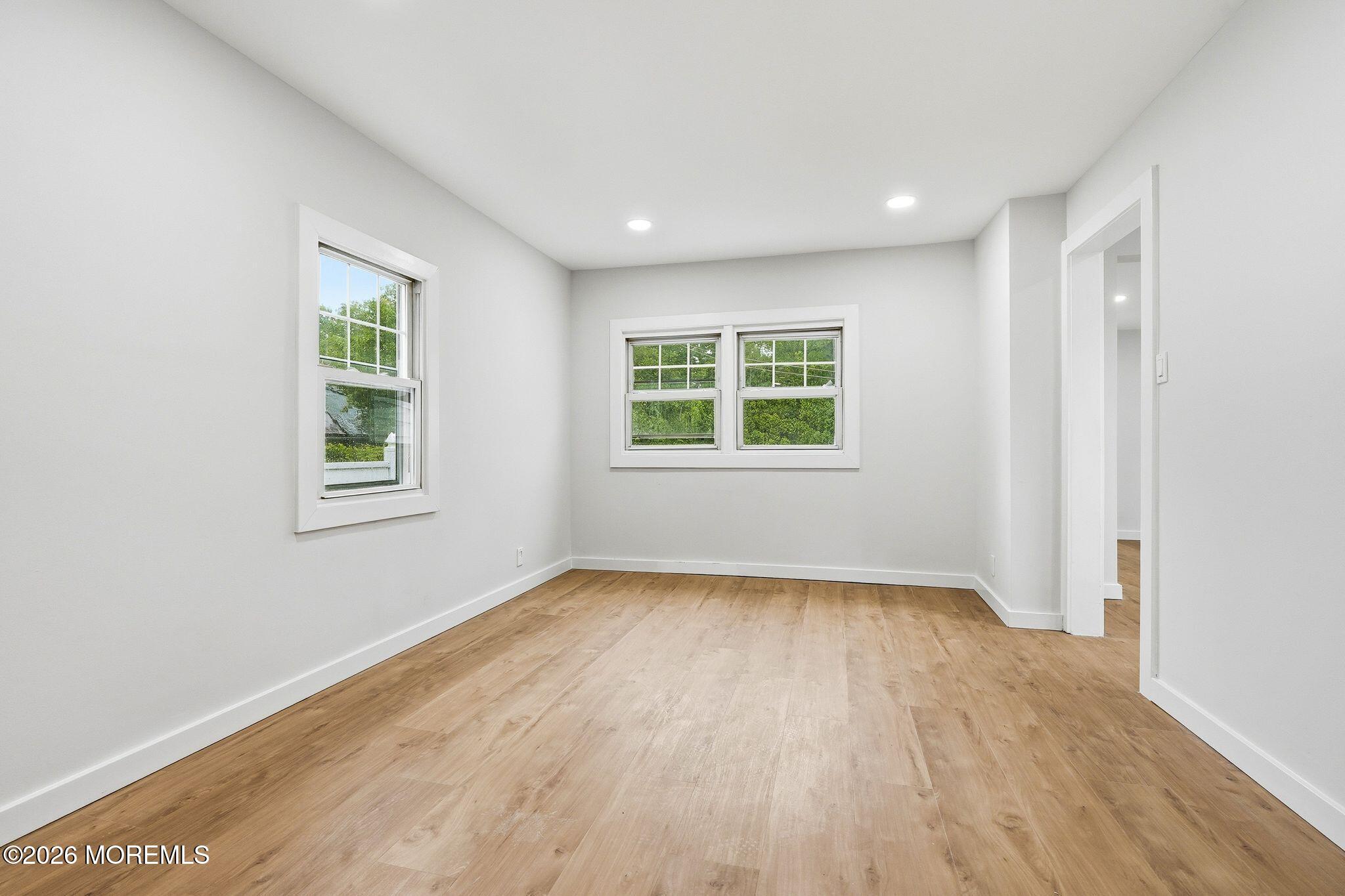 23 Mathiasen Place, Unit 23 Aberdeen, NJ 07747 - Photo 2 of 12 189b41a5-90b8-43c3-accf-80a1cf8a2086