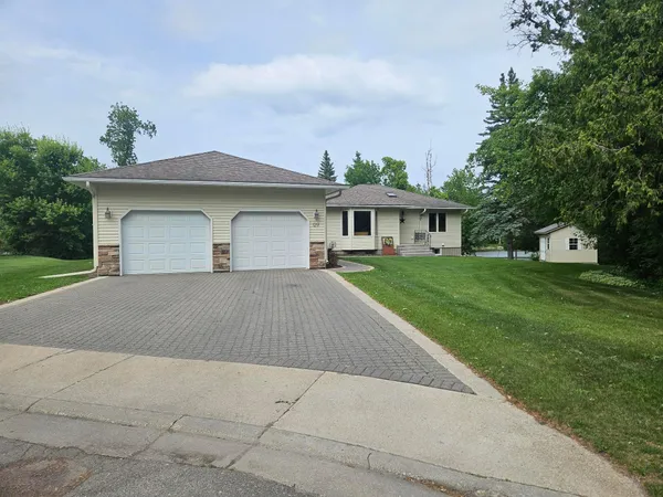 $450,000 | 1217 Taft Street East, Thief River Falls, MN 56701