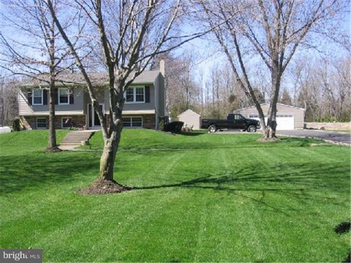 10 Simontown Road Pemberton, NJ 08068 - Photo 3 of 25 Front Yard