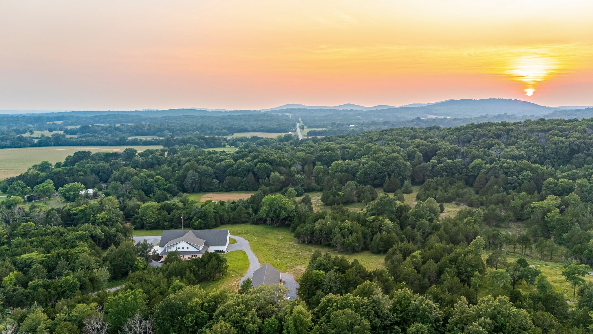 2825 Oregon Road Milton, TN 37118 - Photo 2 of 71