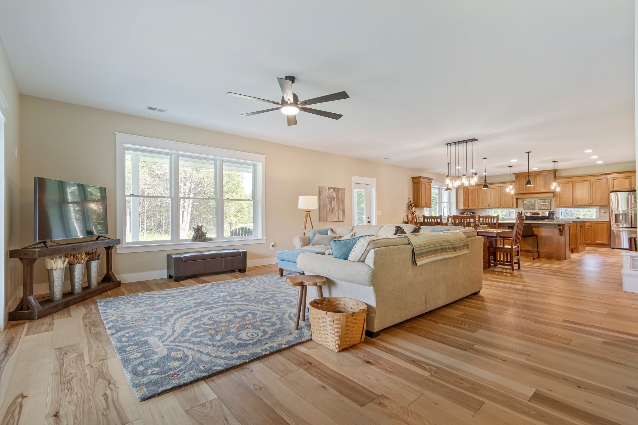 2825 Oregon Road Milton, TN 37118 - Photo 25 of 71 a living room with furniture and a large window