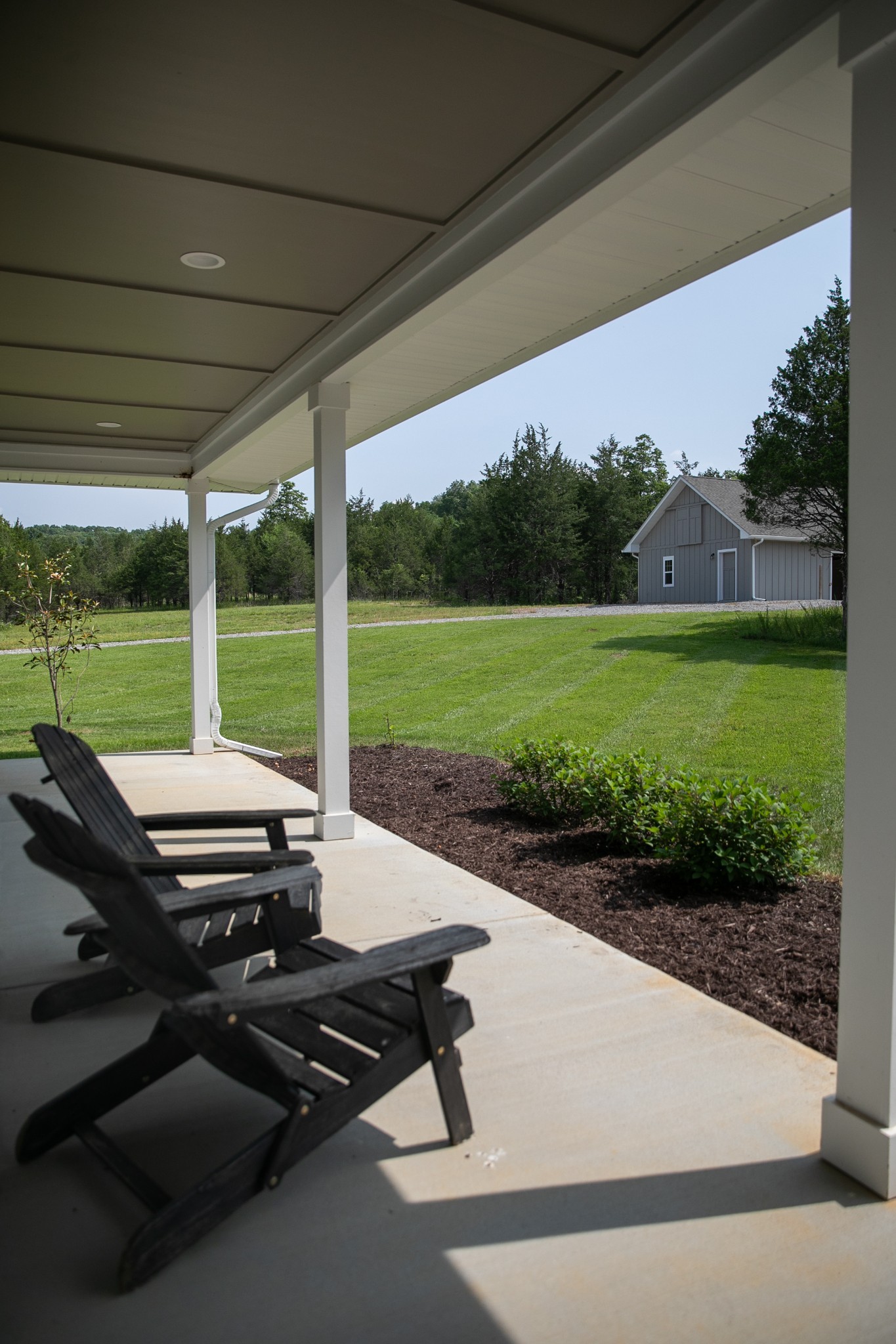 2825 Oregon Road Milton, TN 37118 - Photo 29 of 71 a view of a patio with backyard