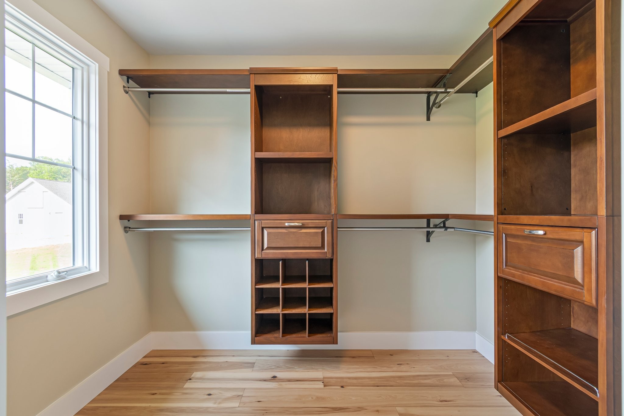 2825 Oregon Road Milton, TN 37118 - Photo 33 of 71 a view of walk in closet with empty racks