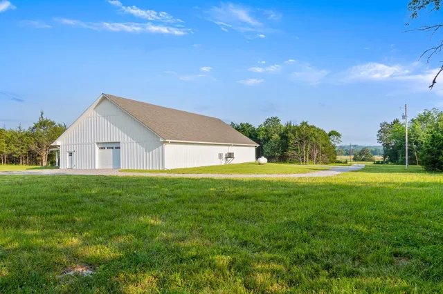 $3,990,000 | 2825 Oregon Road, Milton, TN 37118