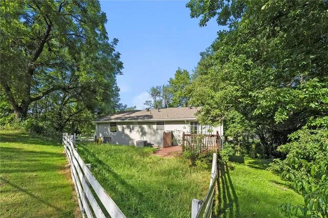 $230,000 | 3801 Northeast Antioch Road, Kansas City, MO 64117