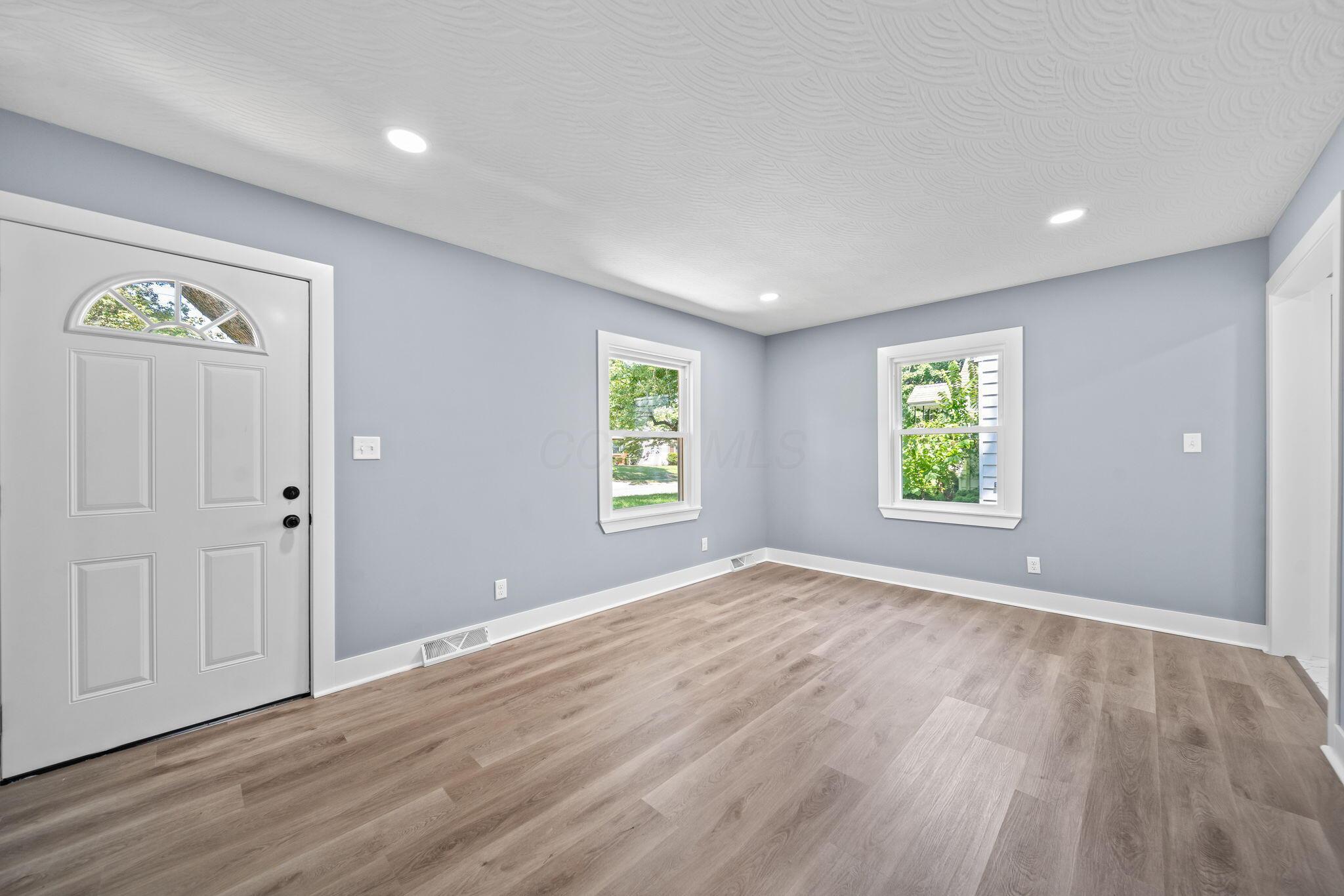 1319 Northridge Road Columbus, OH 43224 - Photo 23 of 66 23-web-or-mls-DSC05217-2