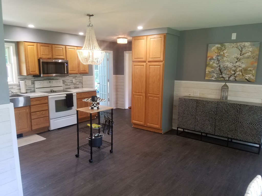 21 Hobbs Road Plattsburgh, NY 12901 - Photo 6 of 24 Gallery Image 6