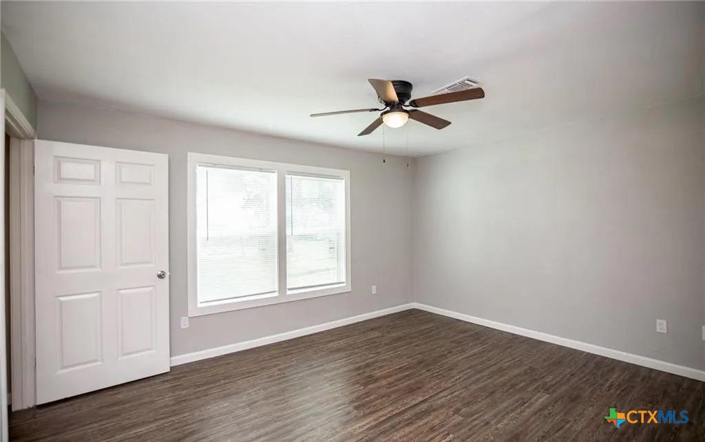 2003 Woodlawn Street, Unit FRONT Victoria, TX 77901 - Photo 11 of 22