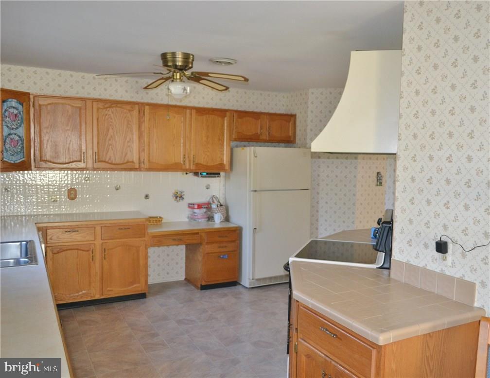 38 Fir Road, Unit 16 Manahawkin, NJ 08050 - Photo 9 of 17