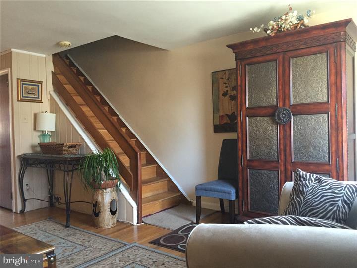 1124 Vernon Road Philadelphia, PA 19150 - Photo 3 of 16 Gallery Image 3