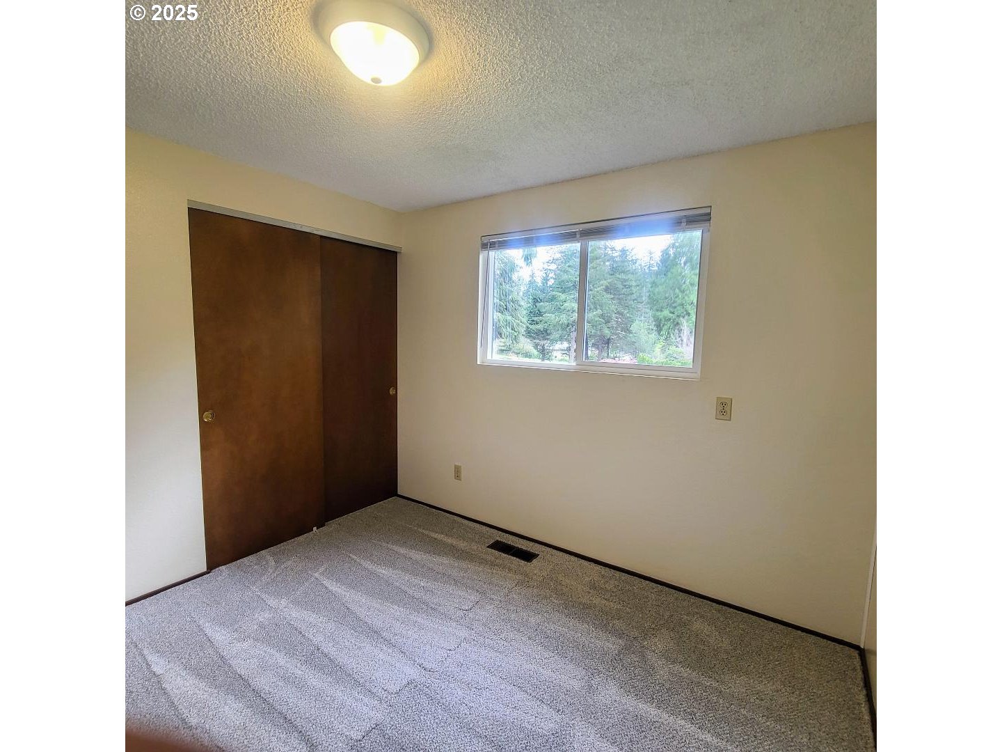 57178 Gladewood Road Coquille, OR 97423 - Photo 21 of 29 Bedroom