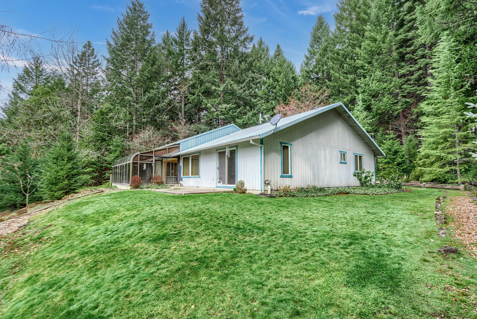 1863 Mill Creek Drive Prospect, OR 97536 - Photo 4 of 53 1863MillCrkDr (14)