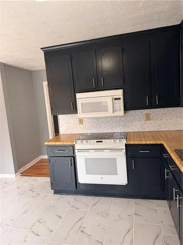 $2,100 | 219 Heritage Way, Auburn, GA 30011