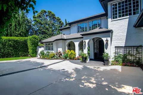 $4,299,000 | 4054 Stone Canyon Avenue, Sherman Oaks, CA 91403