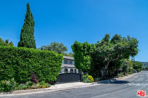 $4,299,000 | 4054 Stone Canyon Avenue, Sherman Oaks, CA 91403
