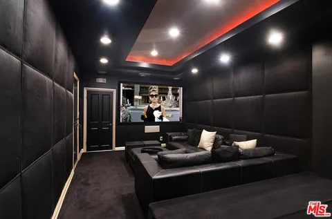 $4,299,000 | 4054 Stone Canyon Avenue, Sherman Oaks, CA 91403