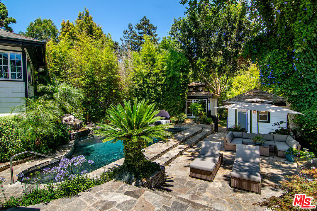 4054 Stone Canyon Avenue Sherman Oaks, CA 91403 - Photo 4 of 75