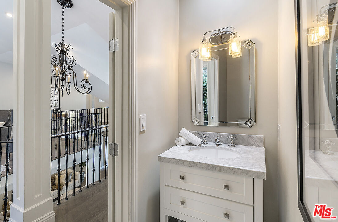 4054 Stone Canyon Avenue Sherman Oaks, CA 91403 - Photo 42 of 75