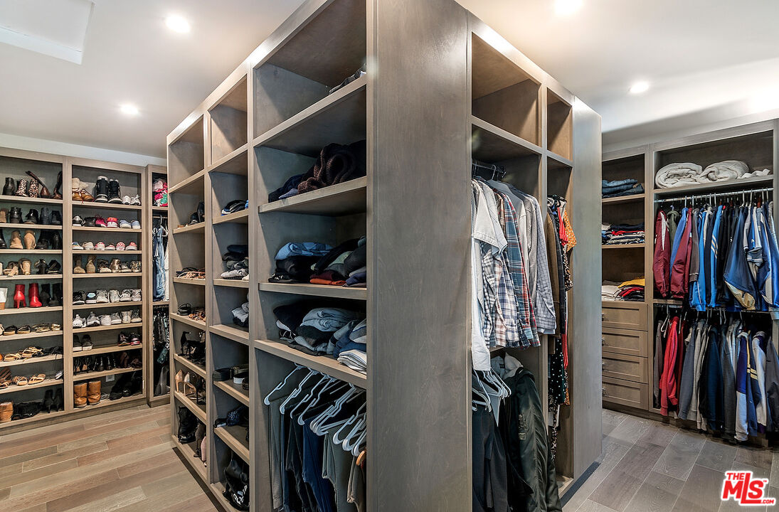 4054 Stone Canyon Avenue Sherman Oaks, CA 91403 - Photo 49 of 75