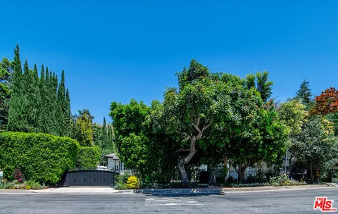 $4,299,000 | 4054 Stone Canyon Avenue, Sherman Oaks, CA 91403