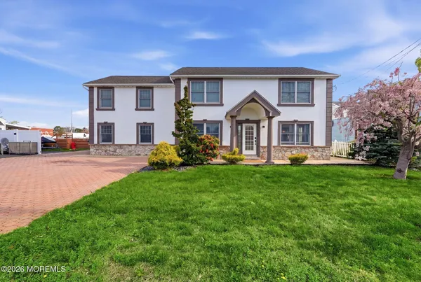 $1,999,999 | 10 Minturn Road, Toms River, NJ 08753