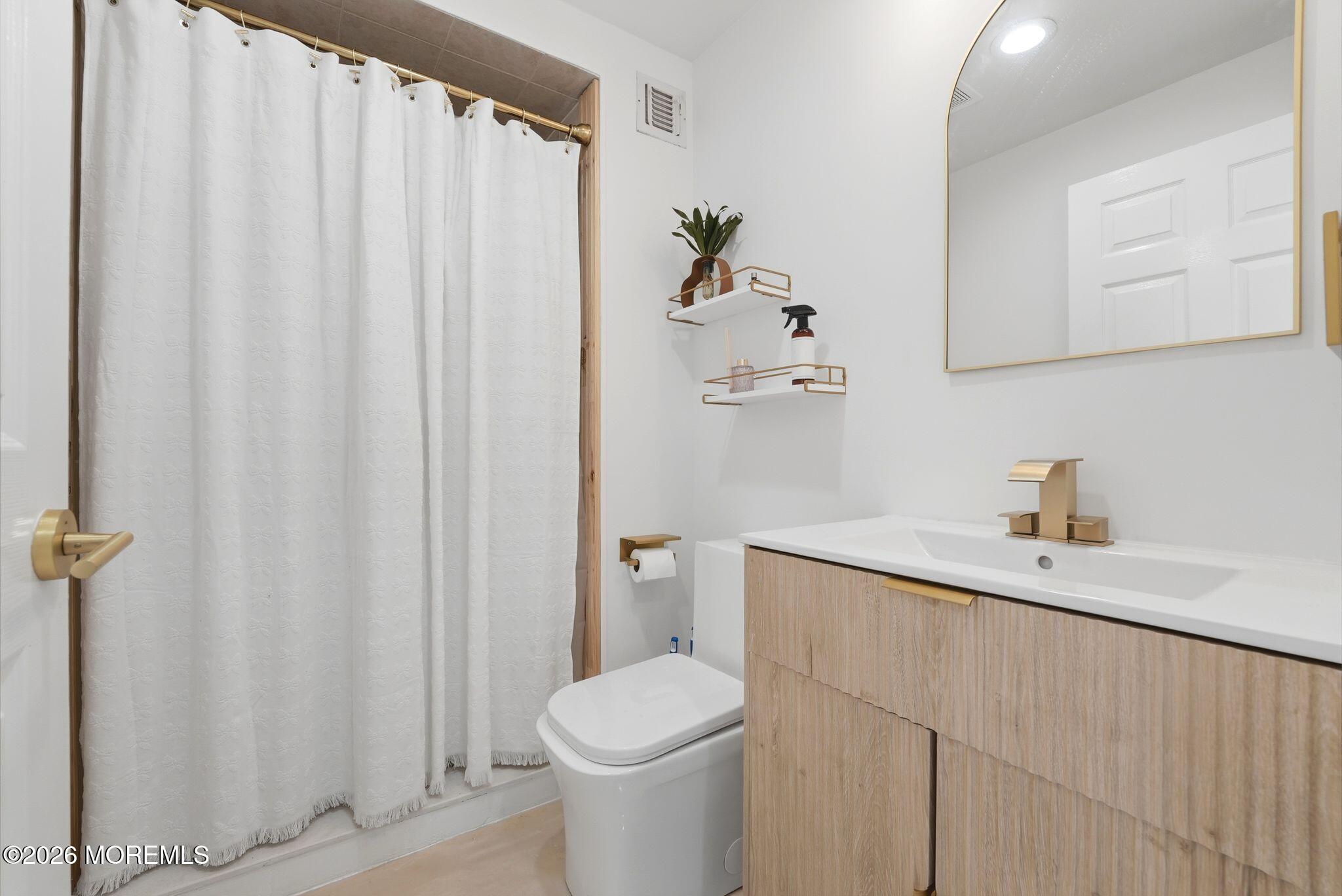 10 Minturn Road Toms River, NJ 08753 - Photo 19 of 42 43_10_Minturn_-_Cynthia_044