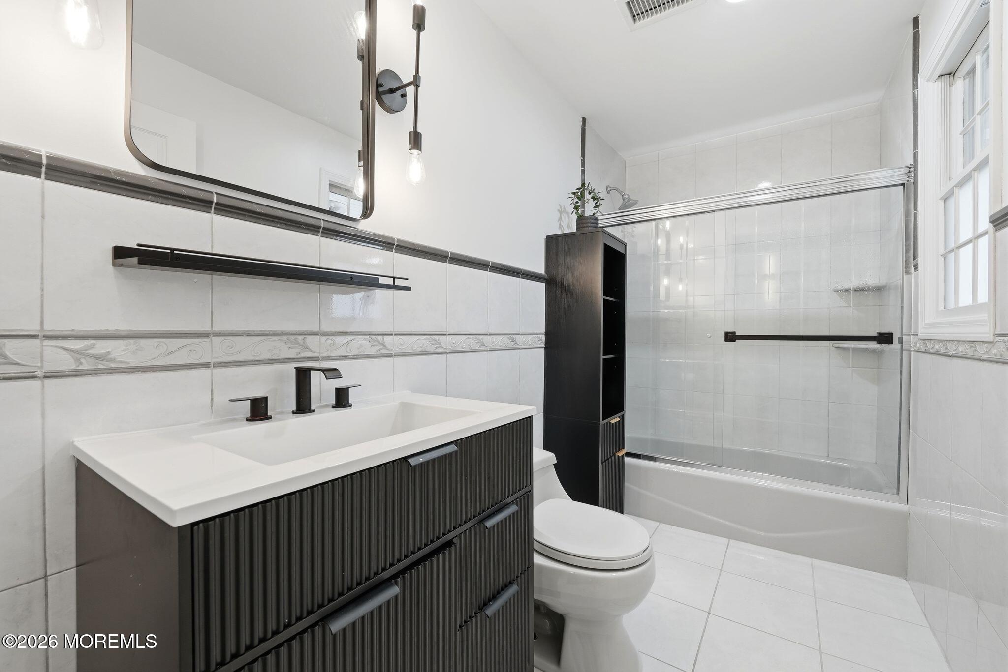 10 Minturn Road Toms River, NJ 08753 - Photo 22 of 42 44_10_Minturn_-_Cynthia_045