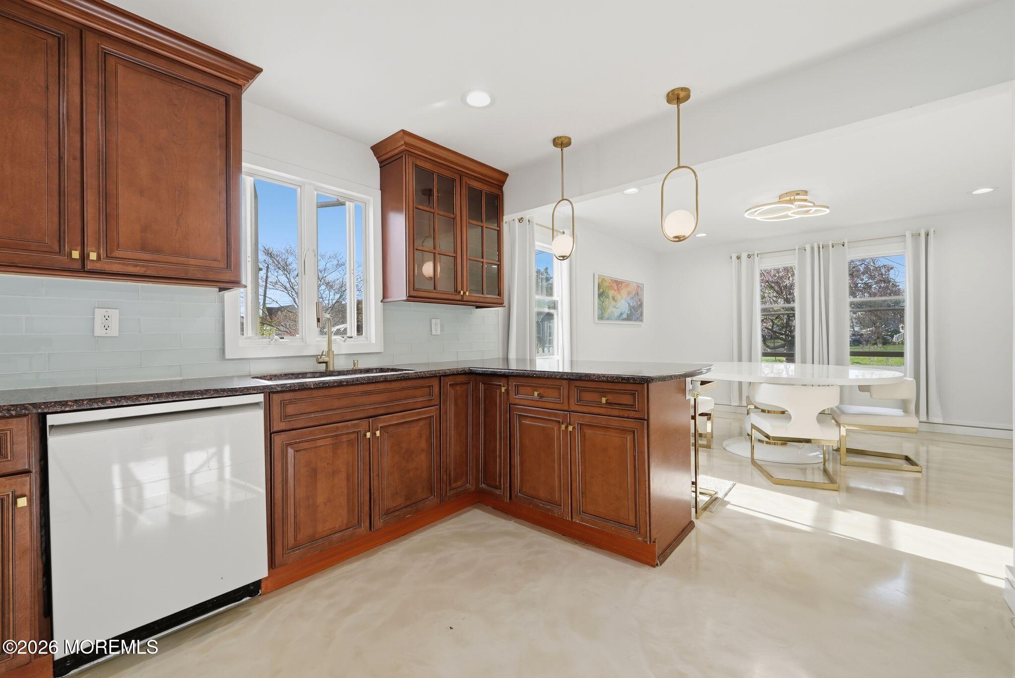 10 Minturn Road Toms River, NJ 08753 - Photo 9 of 42 22_10_Minturn_-_Cynthia_022