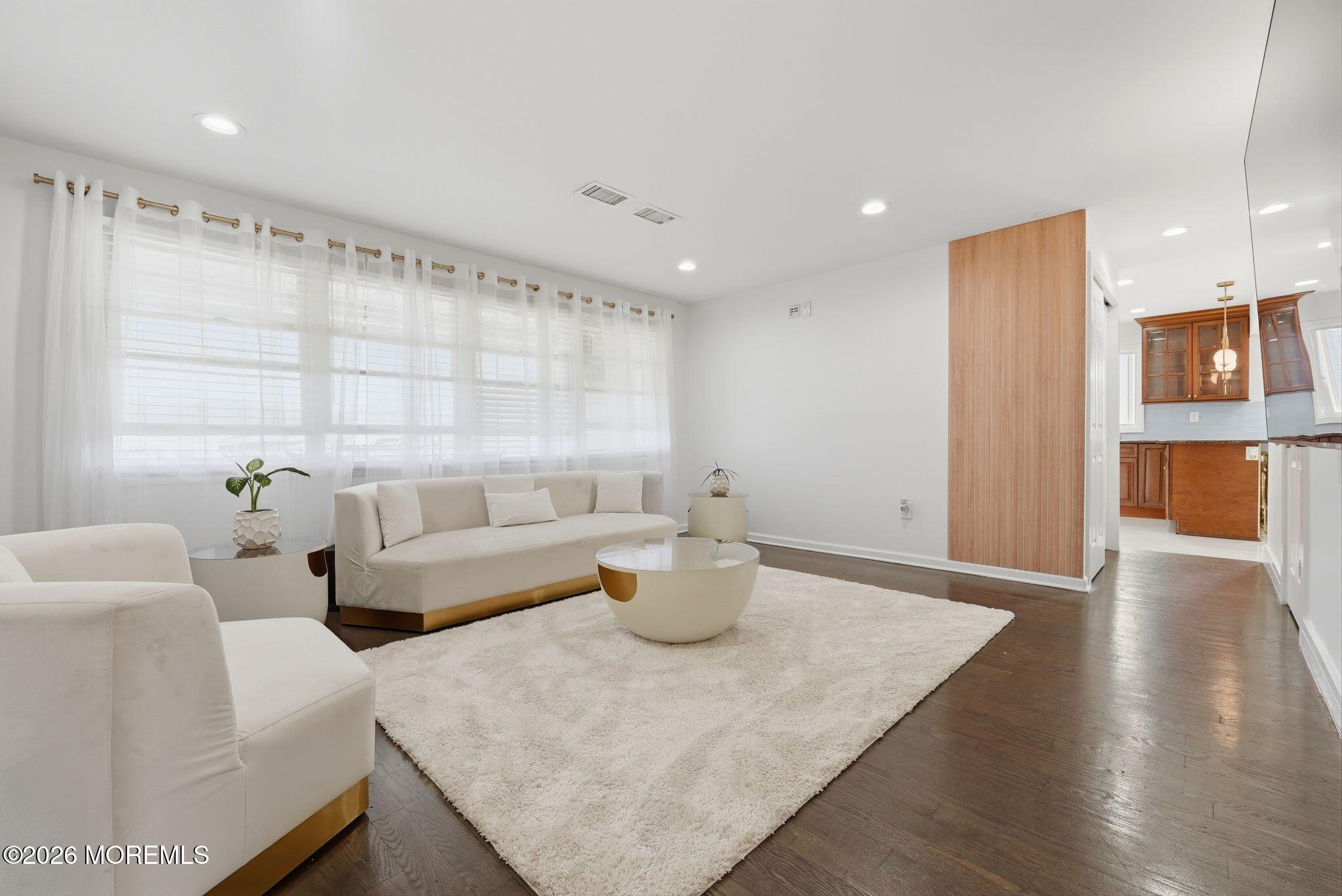 10 Minturn Road Toms River, NJ 08753 - Photo 10 of 42 17_10_Minturn_-_Cynthia_017