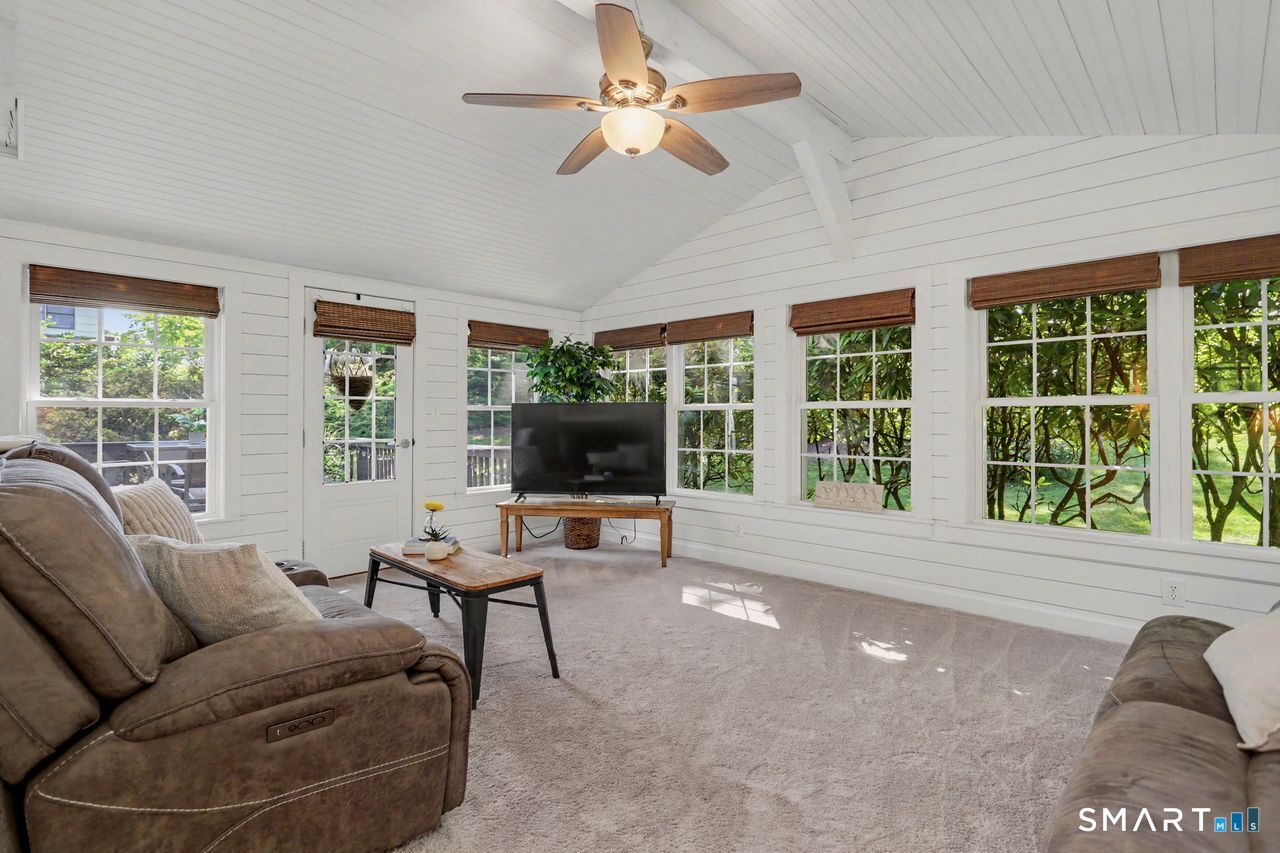 45 Pheasant Lane Fairfield, CT 06824 - Photo 17 of 40 Gallery Image 17
