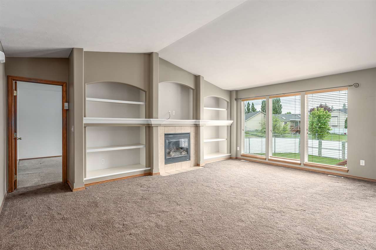 18 East Handy Road Colbert, WA 99005 - Photo 3 of 20