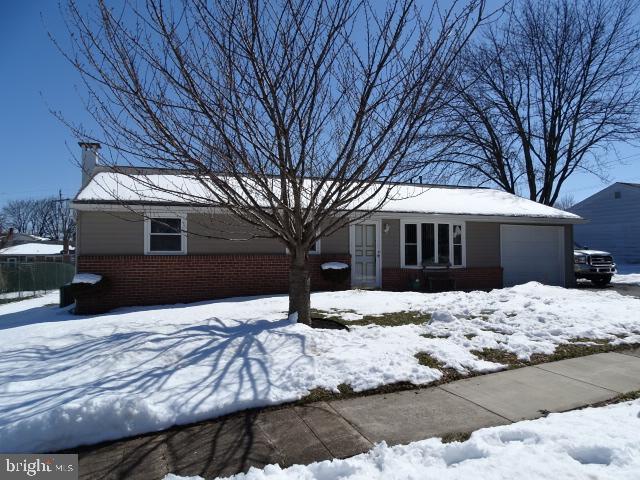 18 Rachael Road Dover, PA 17315 - Photo 2 of 34 Gallery Image 2
